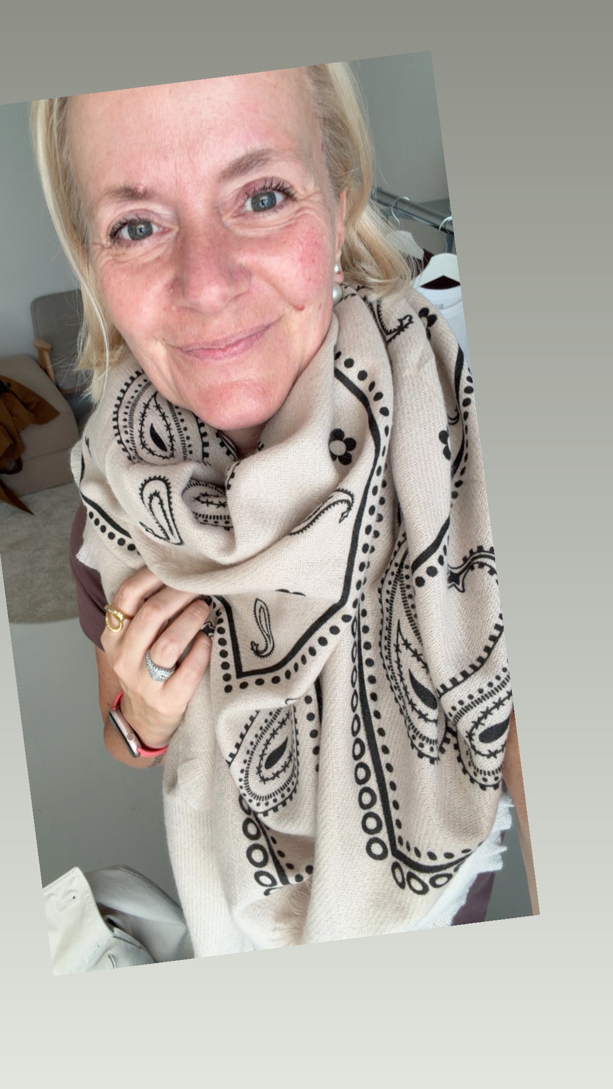 KUSCHELWEICHES PAISLEY TUCH IN TAUPE/BEIGE/BRAUN