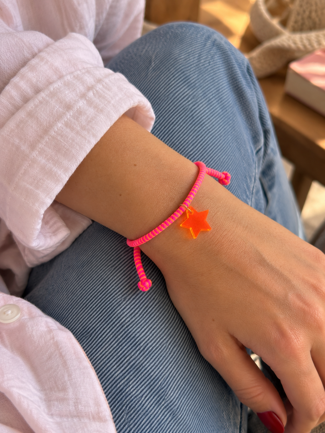 LUME CHARMS ARMBAND NEONPINK/ORANGE mit STERN